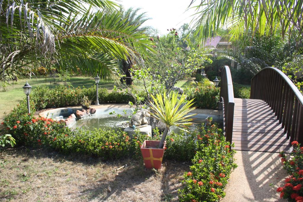 Ao Thai Resort Sathing Phra Eksteriør billede