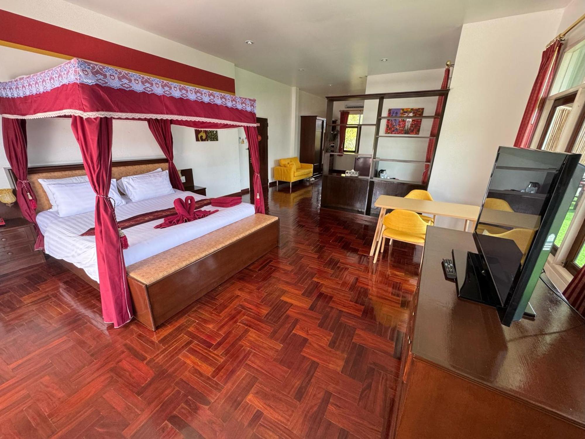 Ao Thai Resort Sathing Phra Eksteriør billede