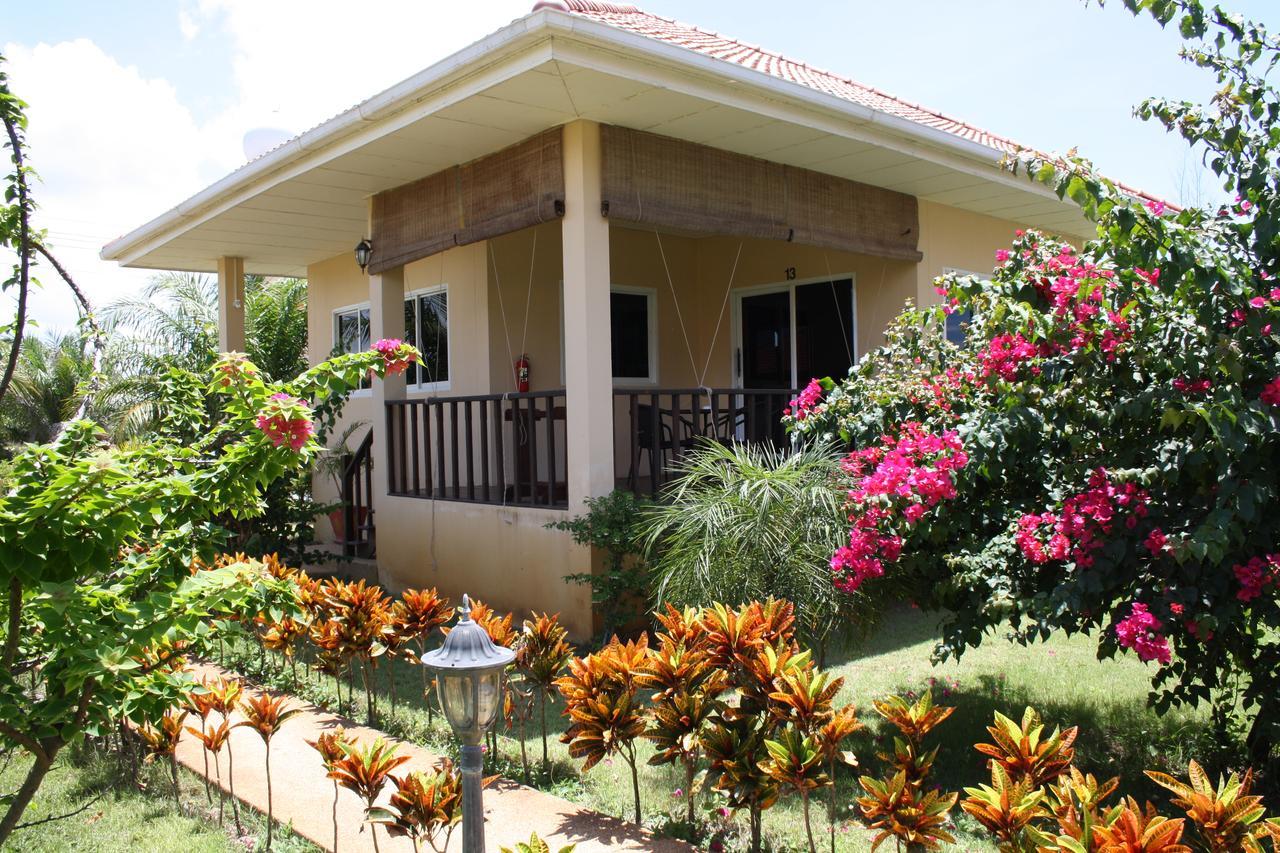 Ao Thai Resort Sathing Phra Eksteriør billede